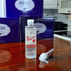 Thieves hand sanitizer with pump 7.6 oz